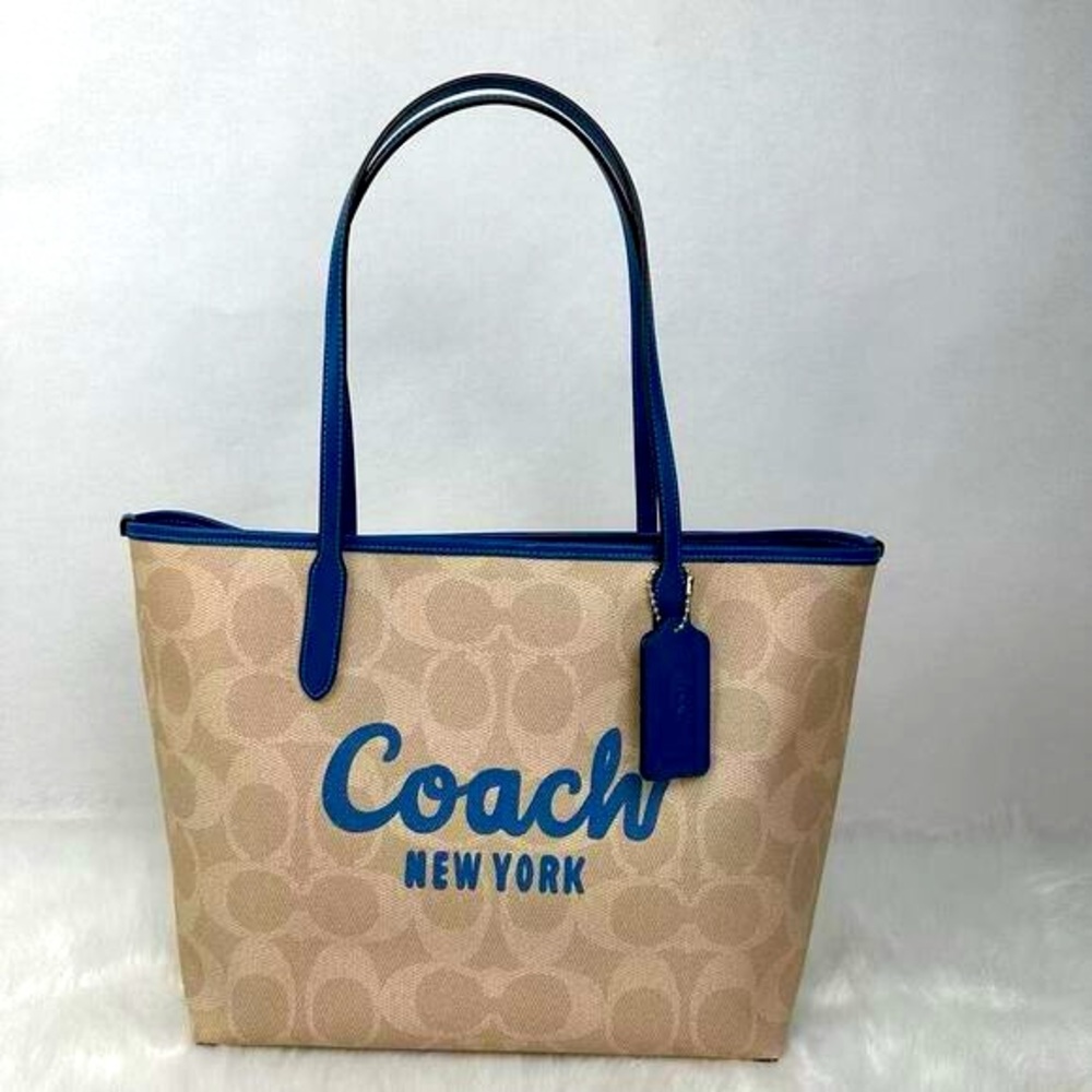 Gorgeous Coach Purse & Wallet Set!